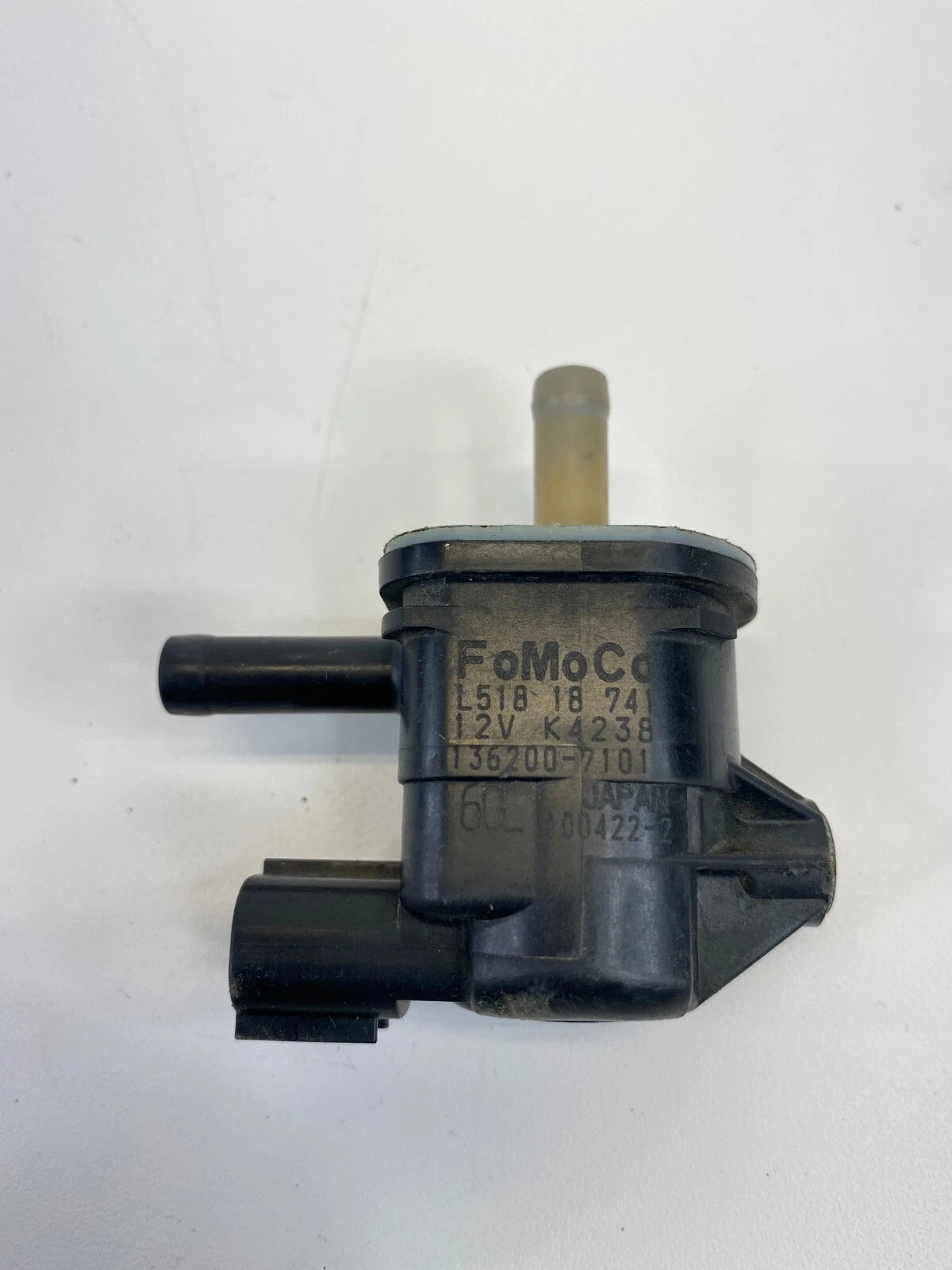2010-2012 MAZDA CX-7 VACUUM CANISTER PURGE SOLENOID VALVE 136200-7101 OEM