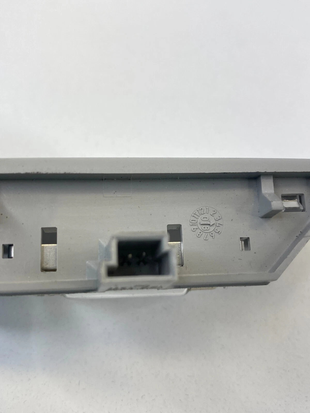 2007-2013 BMW 328I FRONT INNER INTERIOR SUNVISOR VANITY LIGHT LAMP 155149 OEM