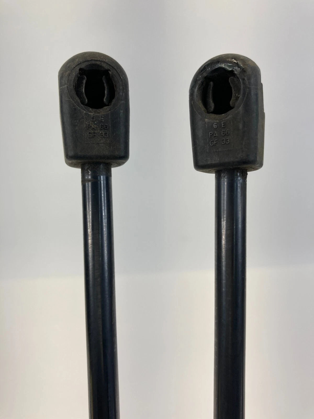 06-09 FORD MUSTANG TRUNK LIFTGATE LIFT SUPPORT SHOCK STRUT PAIR SET 6R3363406A10