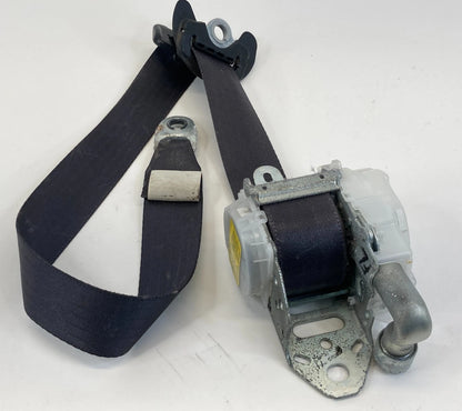 2009 2010 TOYOTA MATRIX FRONT LEFT DRIVER SIDE SEAT BELT RETRACTOR BLACK OEM