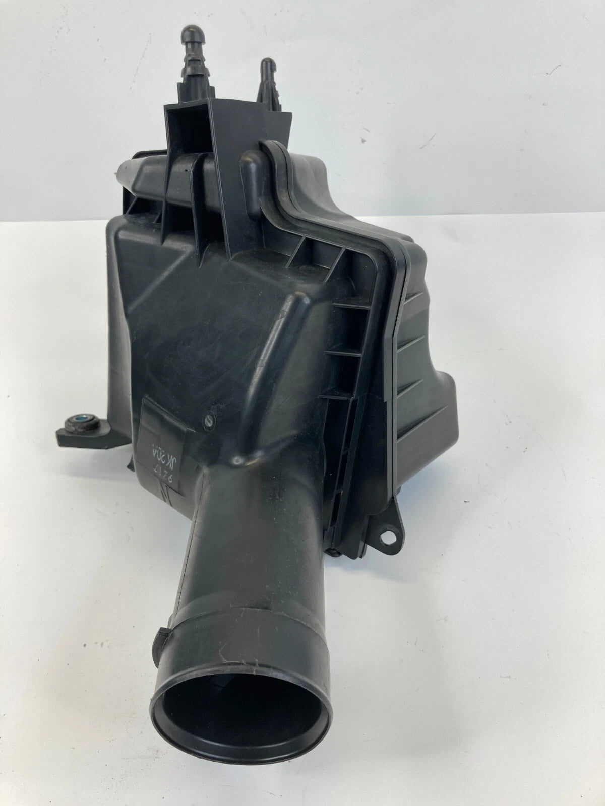 2007 2008 INFINITI G35 SEDAN 3.5L V6 ENGINE AIR CLEANER FILTER BOX HOUSING OEM