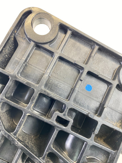 2001-2016 Chrysler Town & Country Rear Right Quarter Handle Power Window