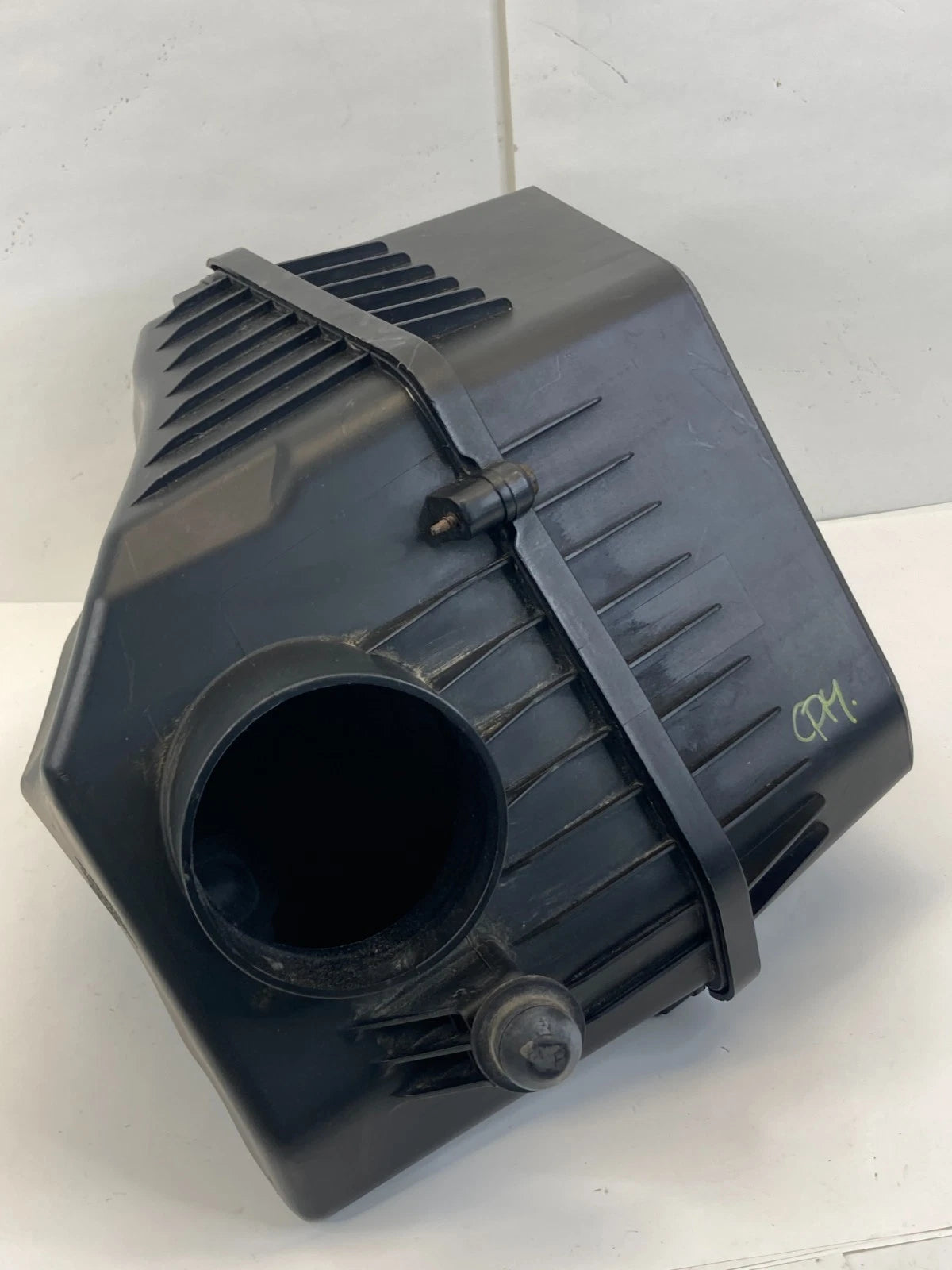 10-12 GMC TERRAIN 10-11 EQUINOX 2.4 AIR BOX INTAKE CLEANER BOX ASSEMBLY 20813712