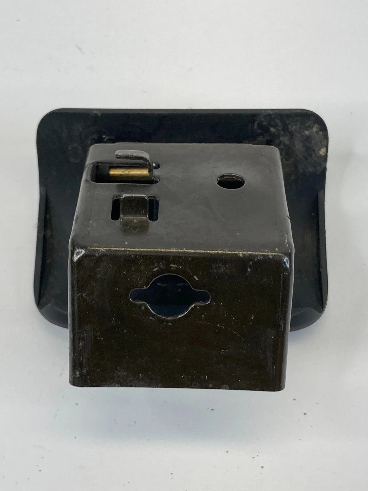2000-2005 CHEVROLET TAHOE DASHBOARD PARKING EMERGENCY BRAKE RELEASE HANDLE OEM