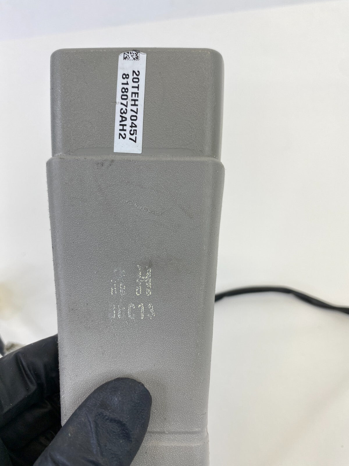 2008 Saturn Vue SUV Front Right Passenger Side Seat Belt Buckle OEM