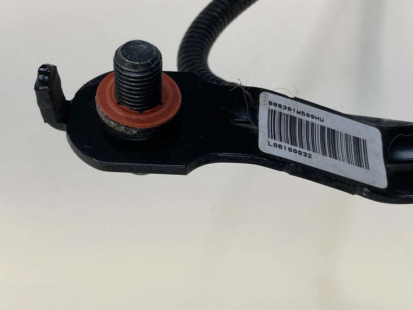 2012-2017 KIA RIO FRONT SEAT BELT BUCKLE LEFT DRIVER FR LH 888301W500HU OEM