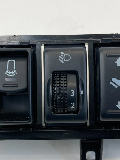 08-10 INFINITI QX56 DASH PANEL LIFTGATE DIMMER LIGHT ARMADA SWITCHES 68104ZQ OEM