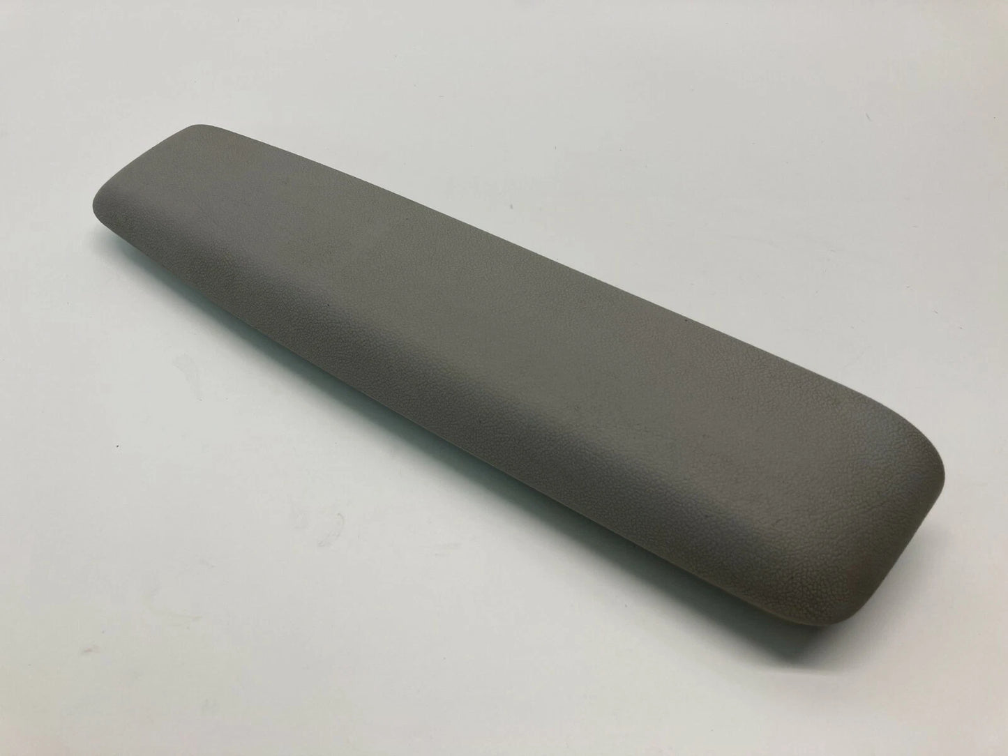 2005-2009 CHEVROLET EQUINOX REAR RIGHT PASSENGER INTERIOR DOOR ARMREST ARM REST