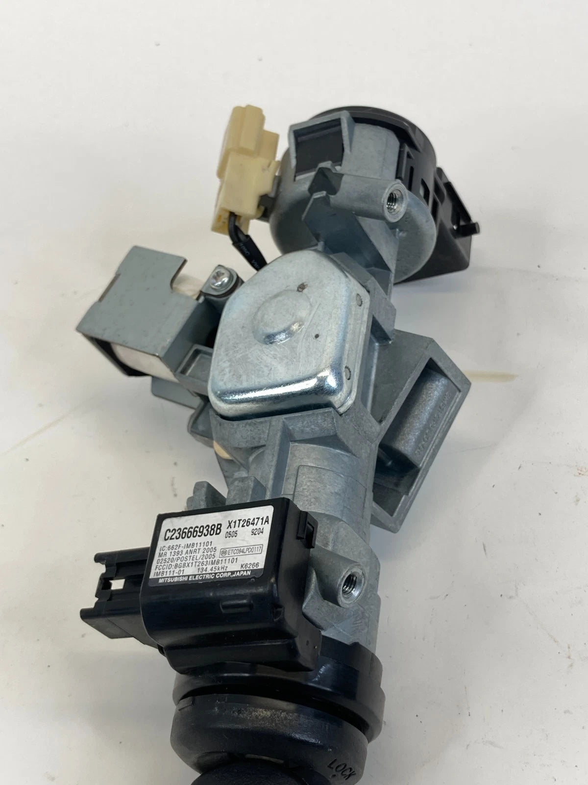 2010-2013 MAZDA 3 MAZDA3 2.0 SEDAN AT IGNITION SWITCH LOCK CYLINDER & KEY OEM