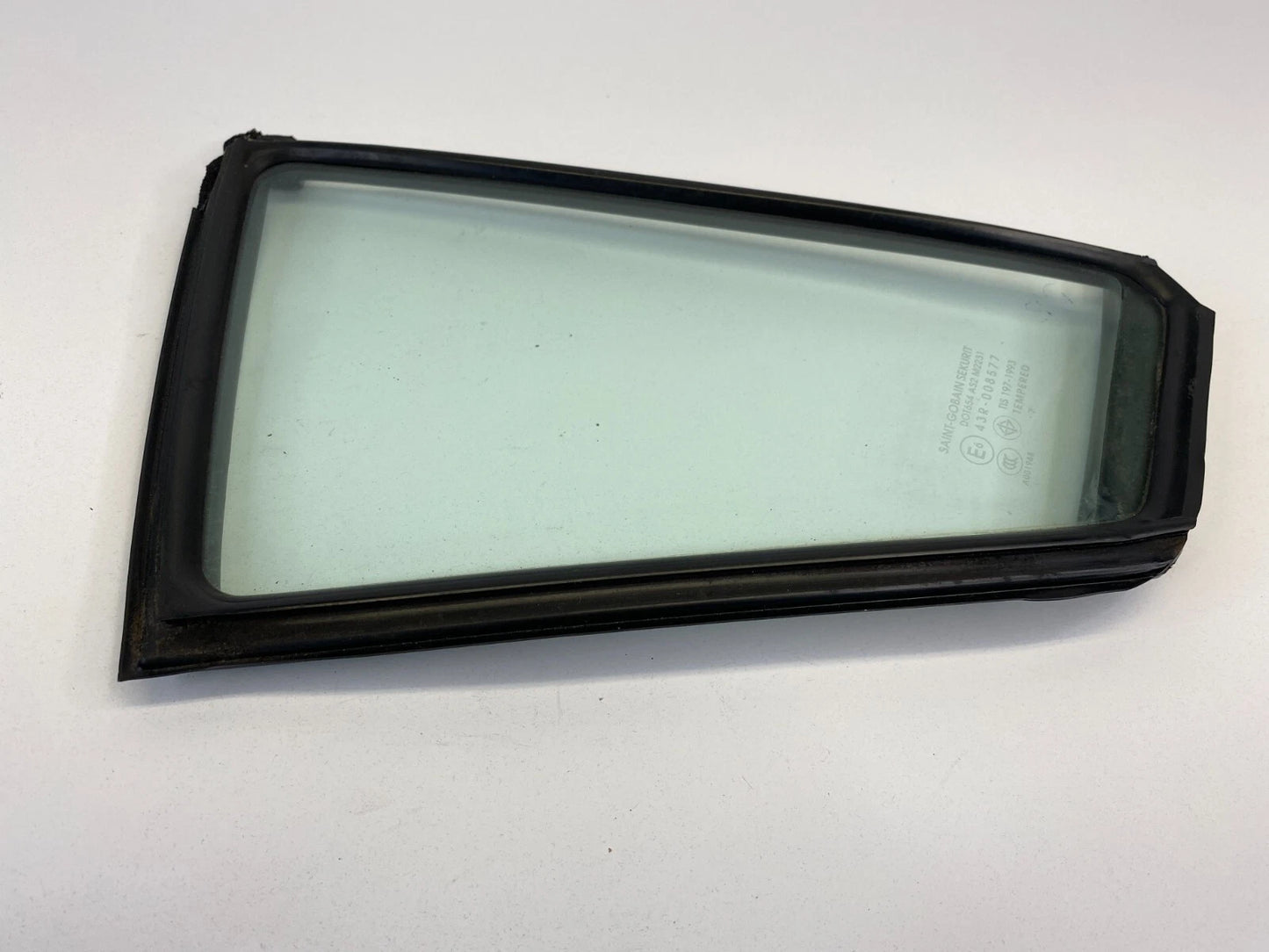 2004-2009 MAZDA MAZDA3 REAR RIGHT PASSENGER QUARTER VENT GLASS BN8V-72-651 OEM