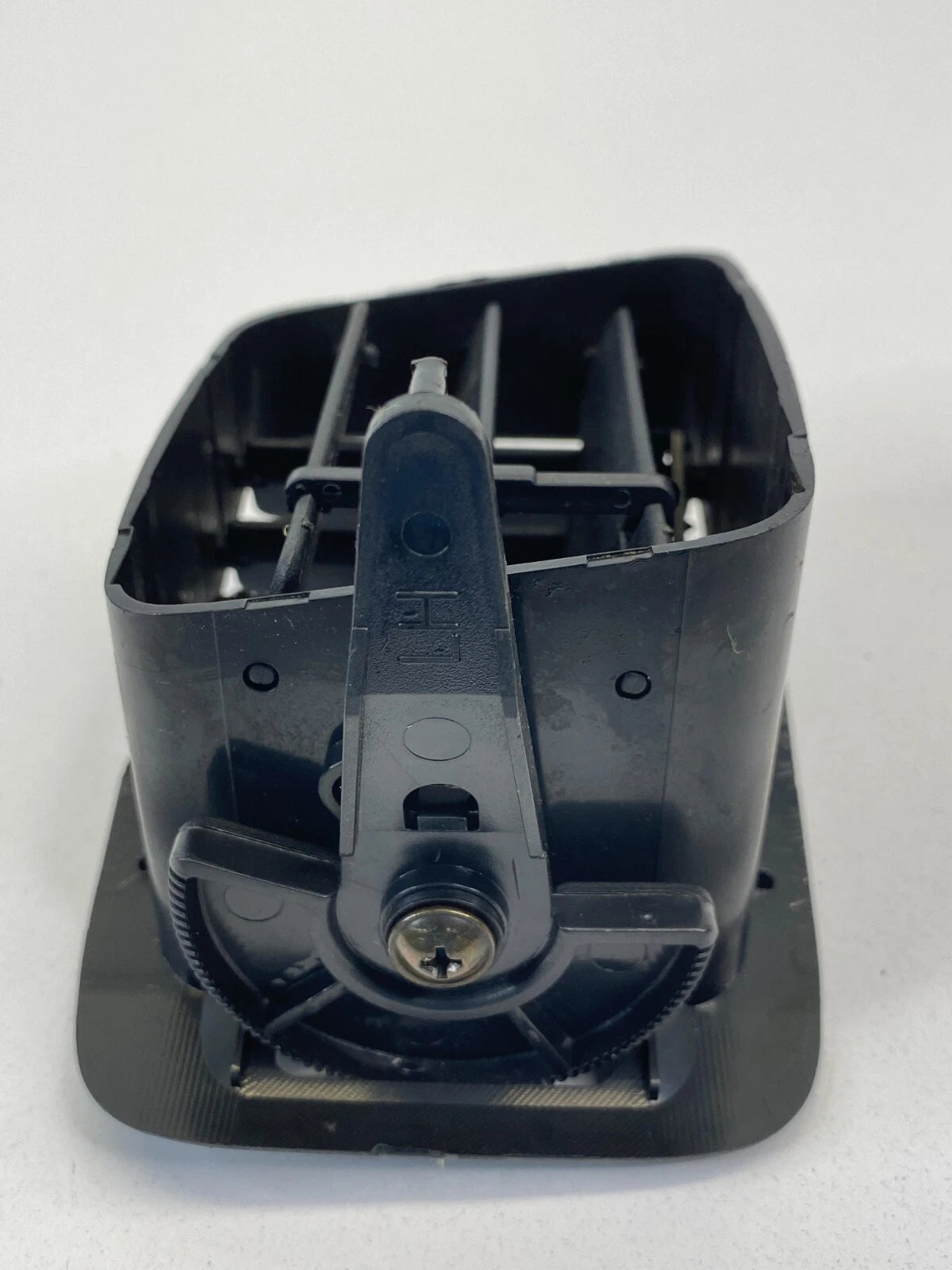 2002-2005 HYUNDAI SONATA BASE DASH LEFT DRIVER AC AIR VENT GRILL 97451-38000 OEM