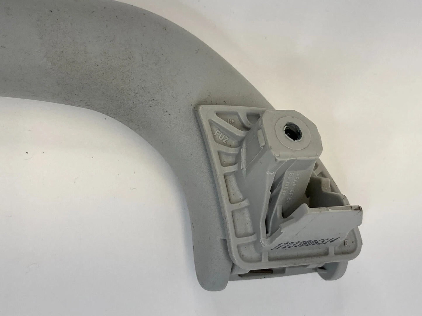 05-07 VW VOLKSWAGEN JETTA REAR RIGHT ROOF INNER GRAB GRIP HANDLE 1K0-857-607J