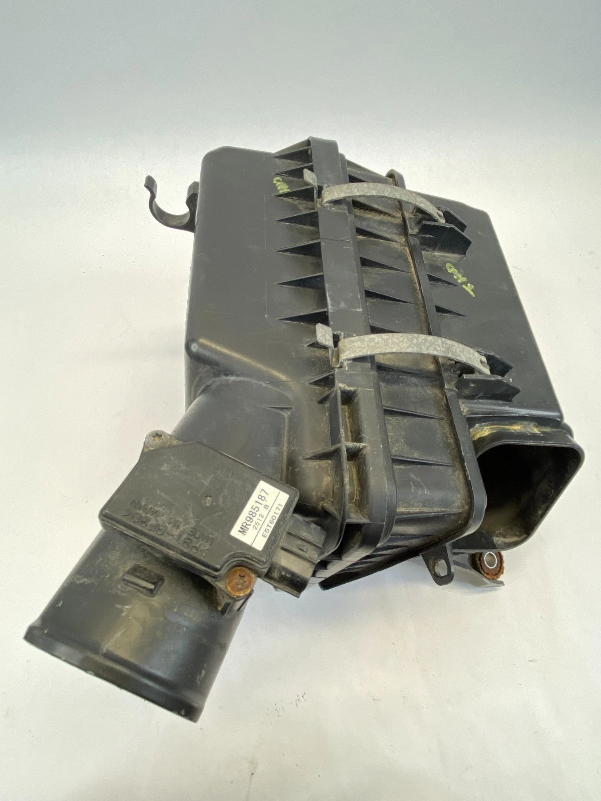 2008-2013 MITSUBISHI OUTLANDER AIR CLEANER INTAKE BOX FILTER ASSEMBLY 1500A230