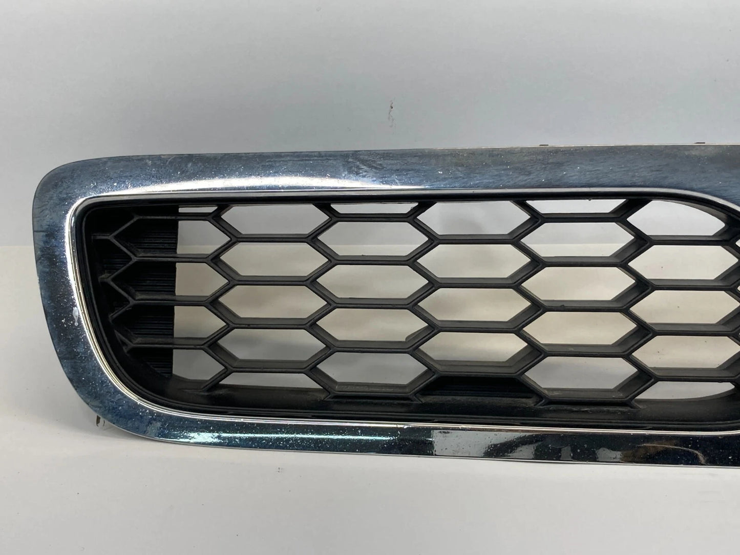 2010 2011 KIA SOUL FRONT UPPER BUMPER RADIATOR GRILL GRILLE COVER OEM