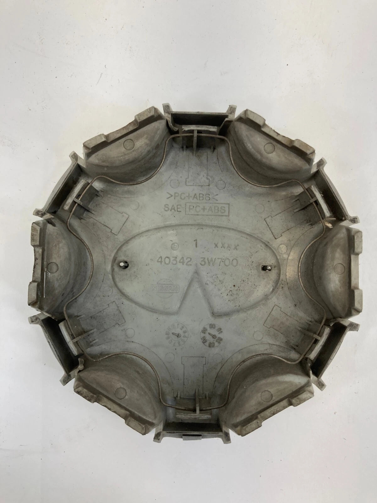 2001-2003 INFINITI QX4 WHEEL RIM HUBCAP CENTER CAP HUB CAP 40342-3W700 OEM