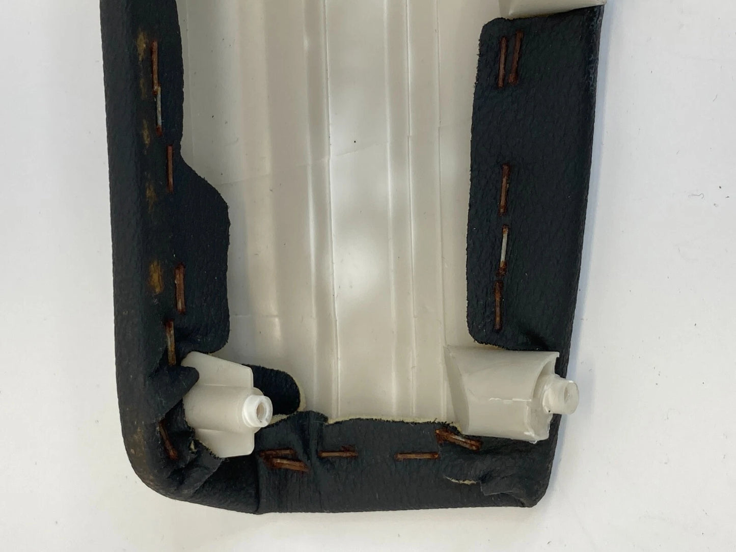 2011-2014 CHEVROLET CRUZE FRONT LEFT DRIVER SIDE INNER DOOR ARMREST PAD TRIM