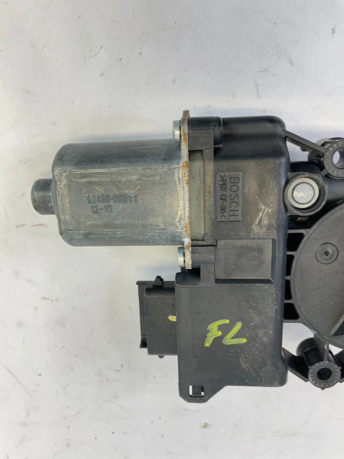 2011-2014 HYUNDAI SONATA FRONT LEFT DRIVER WINDOW REGULATOR MOTOR 824503S011 OEM