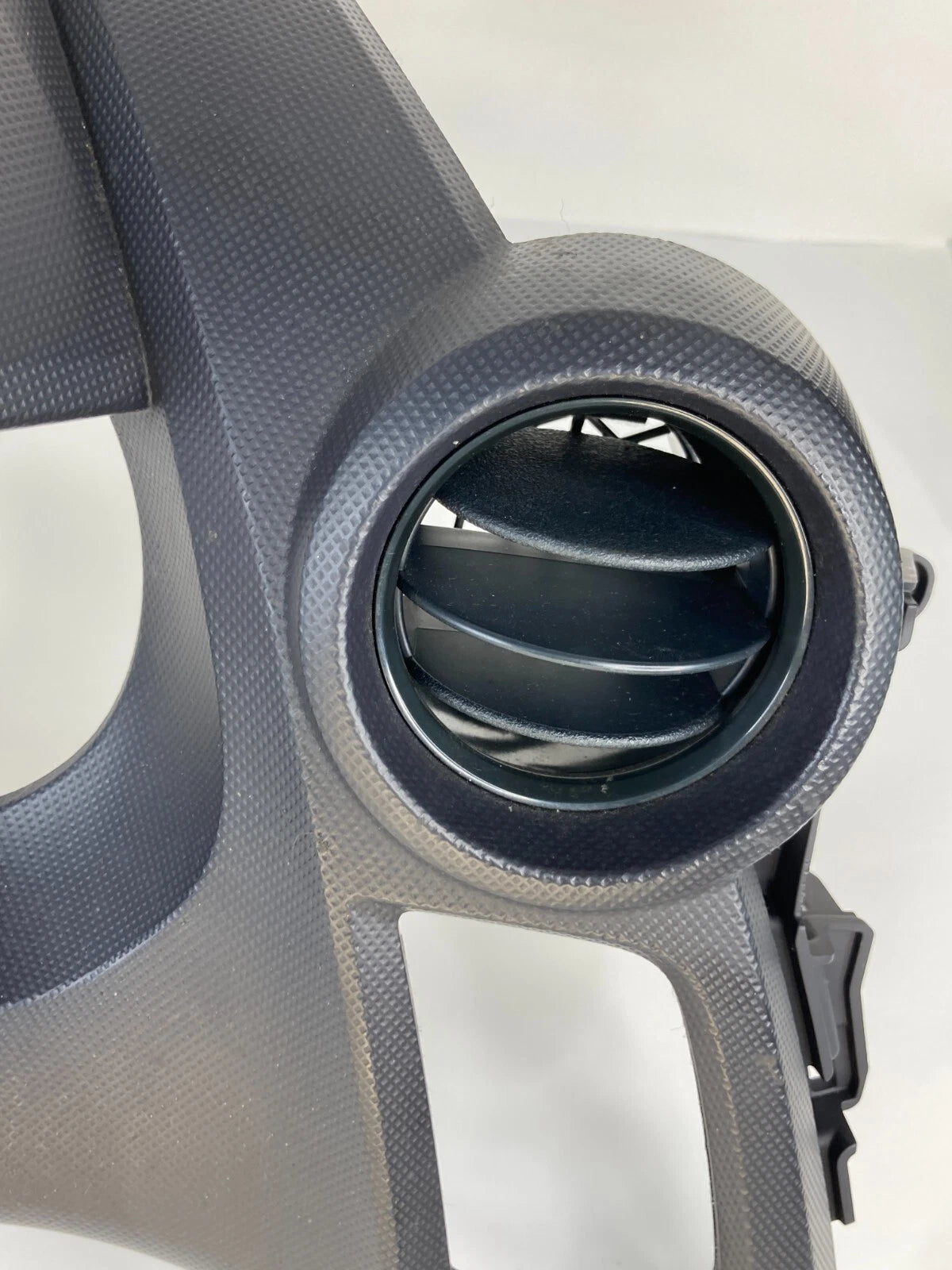 2010 HONDA INSIGHT INSTRUMENT CLUSTER SPEEDOMETER COVER BEZEL 77200-TM8-A0-20 OE