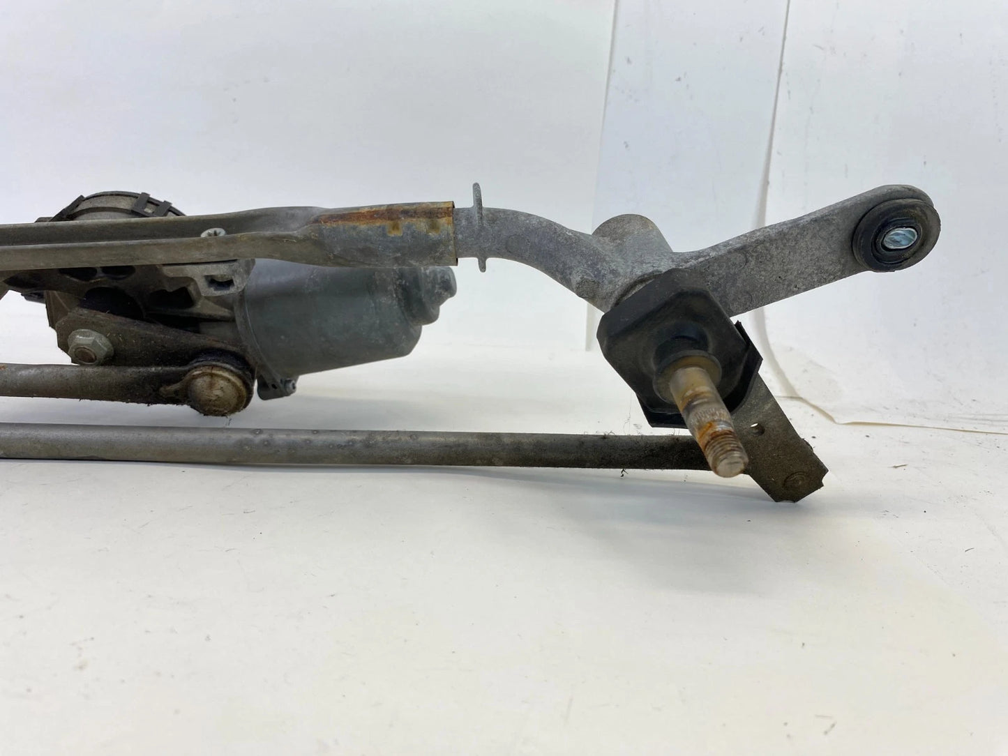 2013 14 15 2016 DODGE DART FRONT WINDSHIELD WIPER MOTOR W LINKAGE 68081368AA