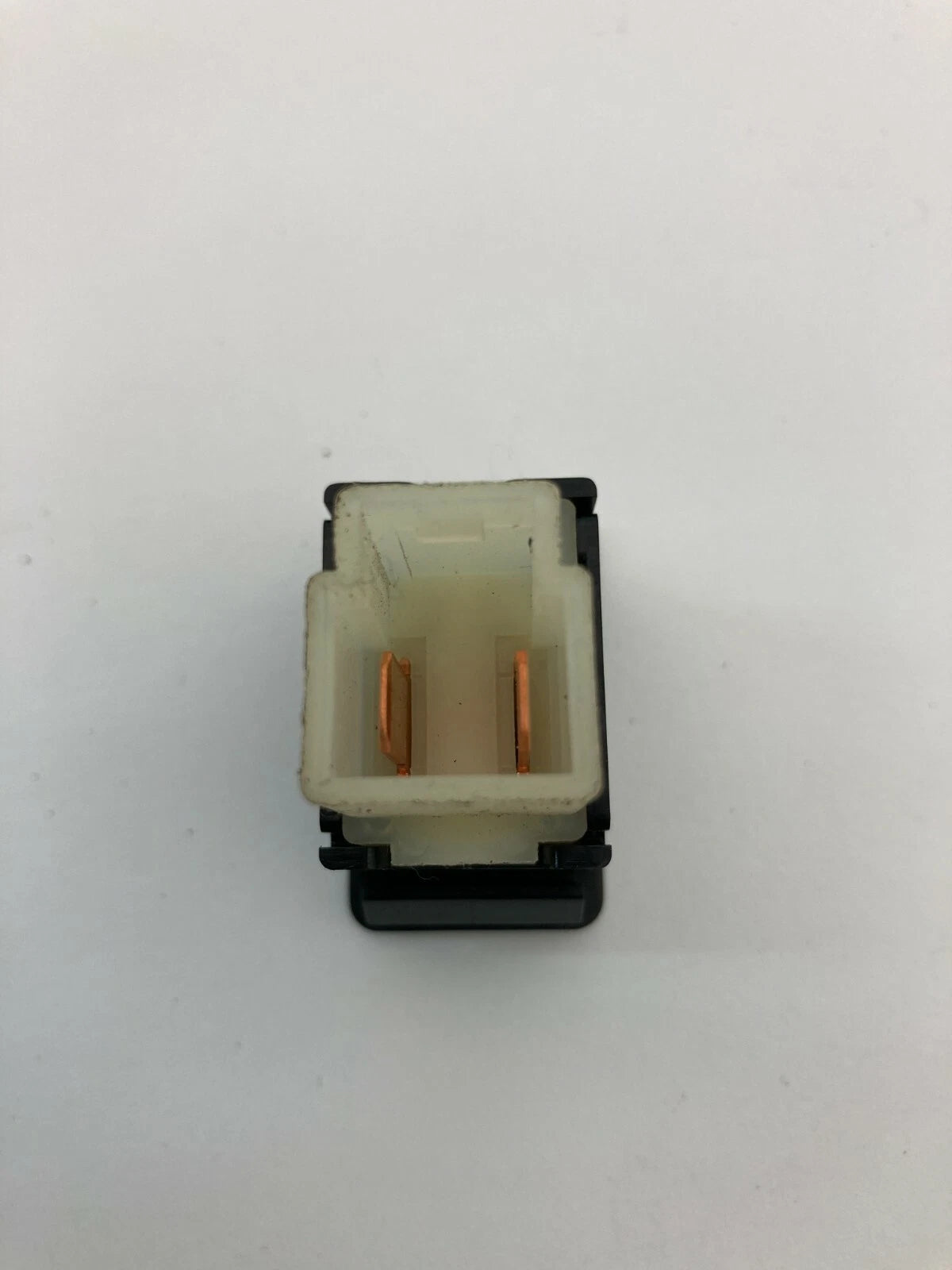 2000 01 02 03 04 05 2006 NISSAN SENTRA TRUNK RELEASE OPEN OPENER BUTTON SWITCH