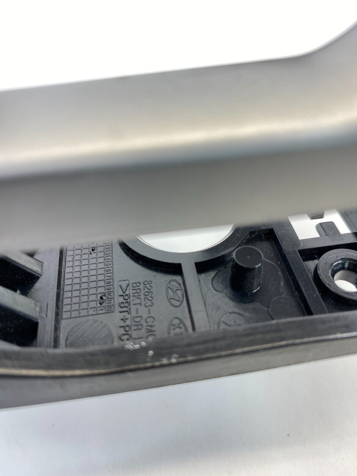 2007-2009 Hyundai Santa Fe Front Right Passenger Inner Door Handle 82623-CM000