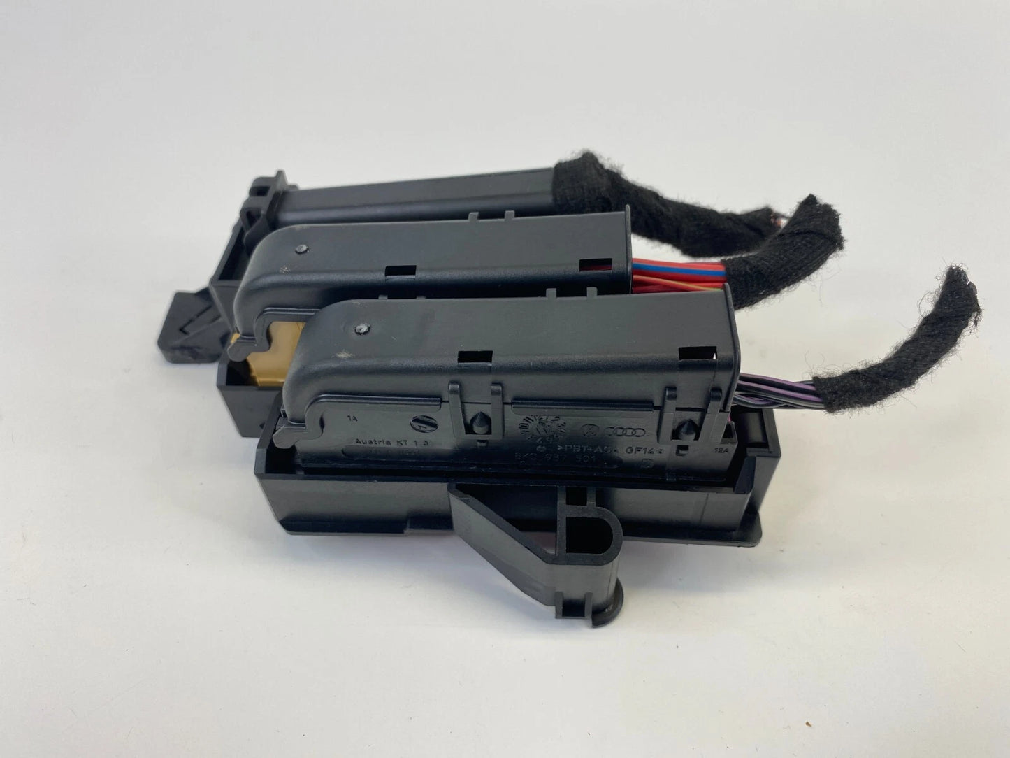 2009-2016 AUDI A4 2.0L INTERIOR DASH FUSE RELAY BOX CARRIER OEM 8K0937501