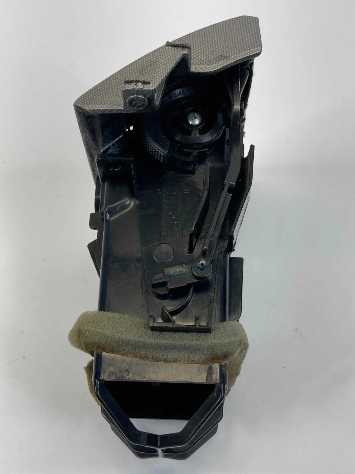 2007-2012 NISSAN VERSA DASH LEFT SIDE HEATER AIR VENT OUTLET GRILLE E6785162Q10