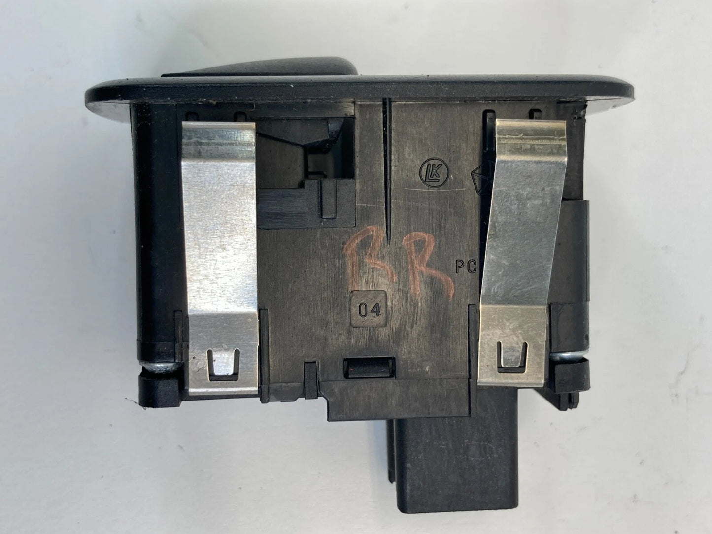 2008-2010 CHRYSLER TOWN & COUNTRY REAR RIGHT DOOR POWER WINDOW SWITCH 04602539AC