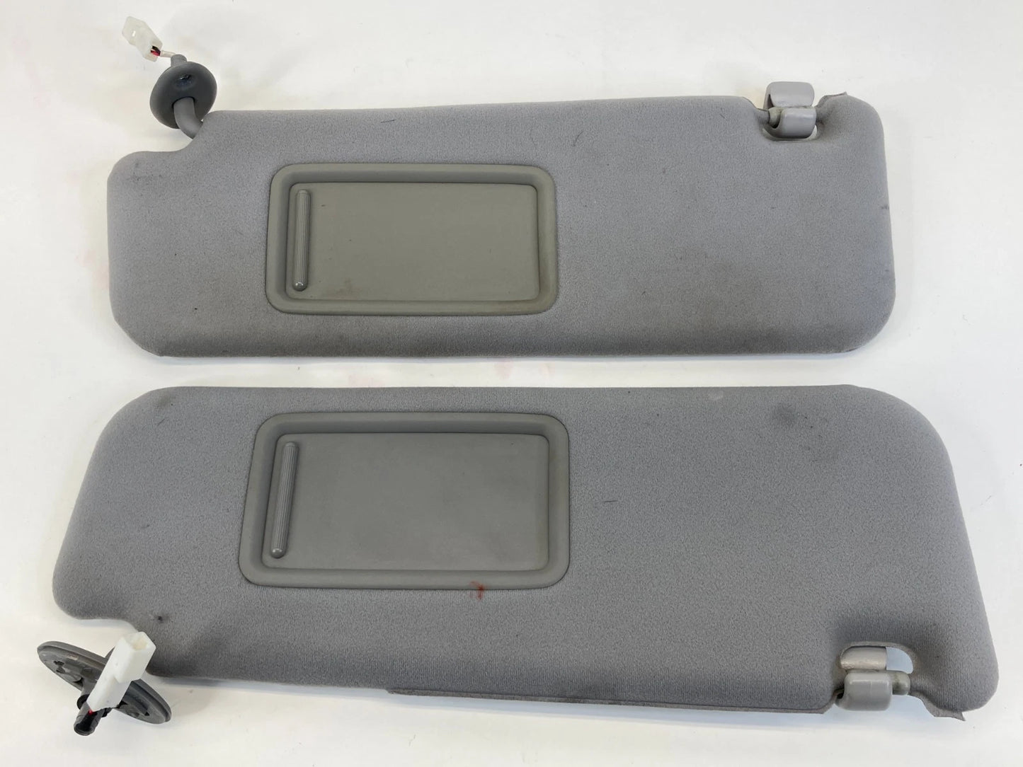 2004-2009 TOYOTA PRIUS DRIVER LH & PASSENGER RH SUN VISOR PAIR W/ MIRROR OEM