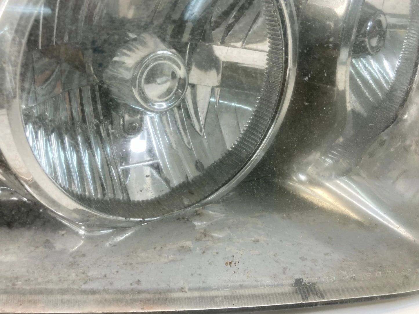 2007-2014 GMC YUKON FRONT RIGHT PASSENGER HEADLIGHT HEADLAMP 16532814 OEM