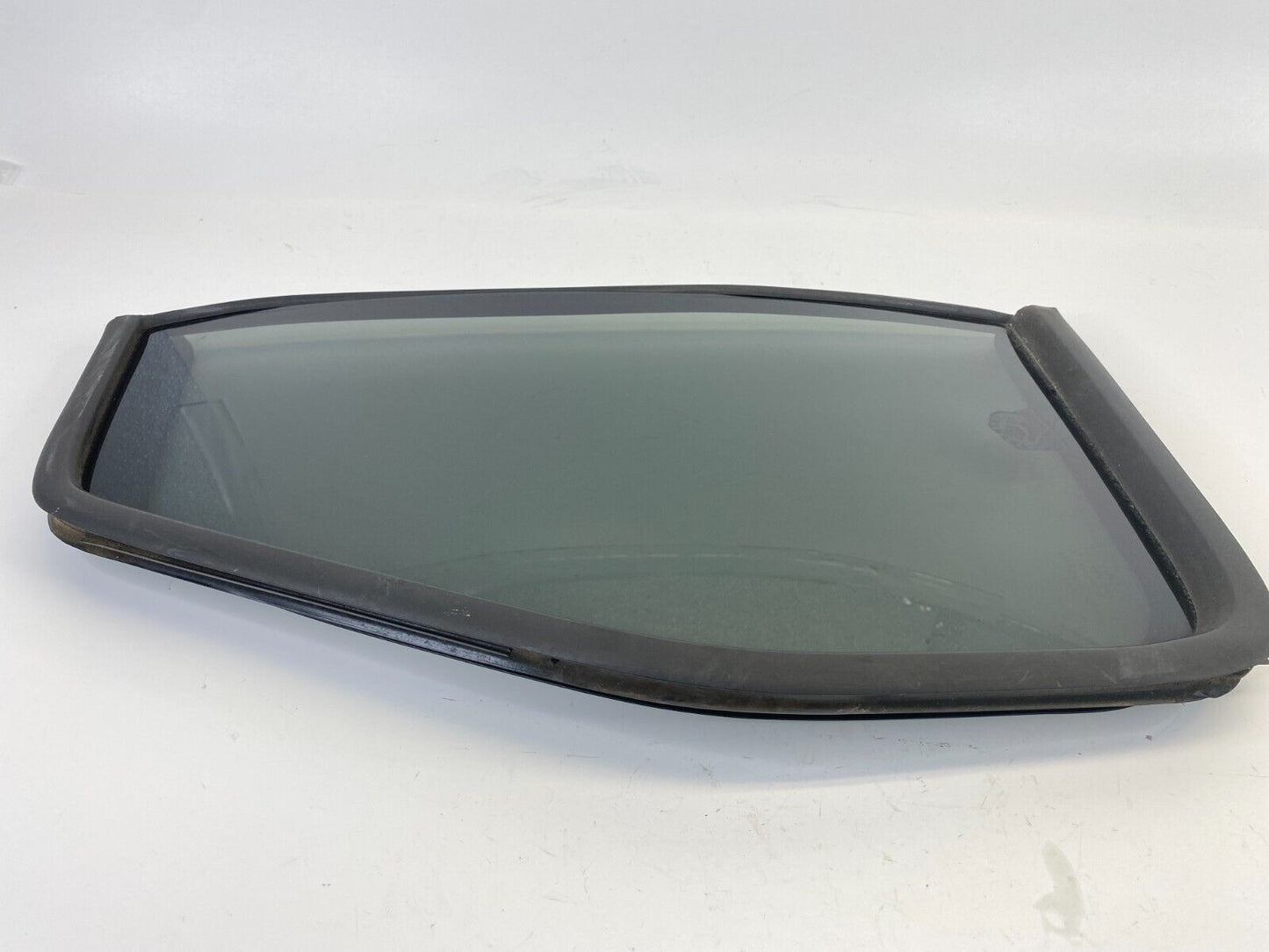 1996-2004 Nissan Pathfinder Rear Right Side Door Vent Quarter Window Glass OEM