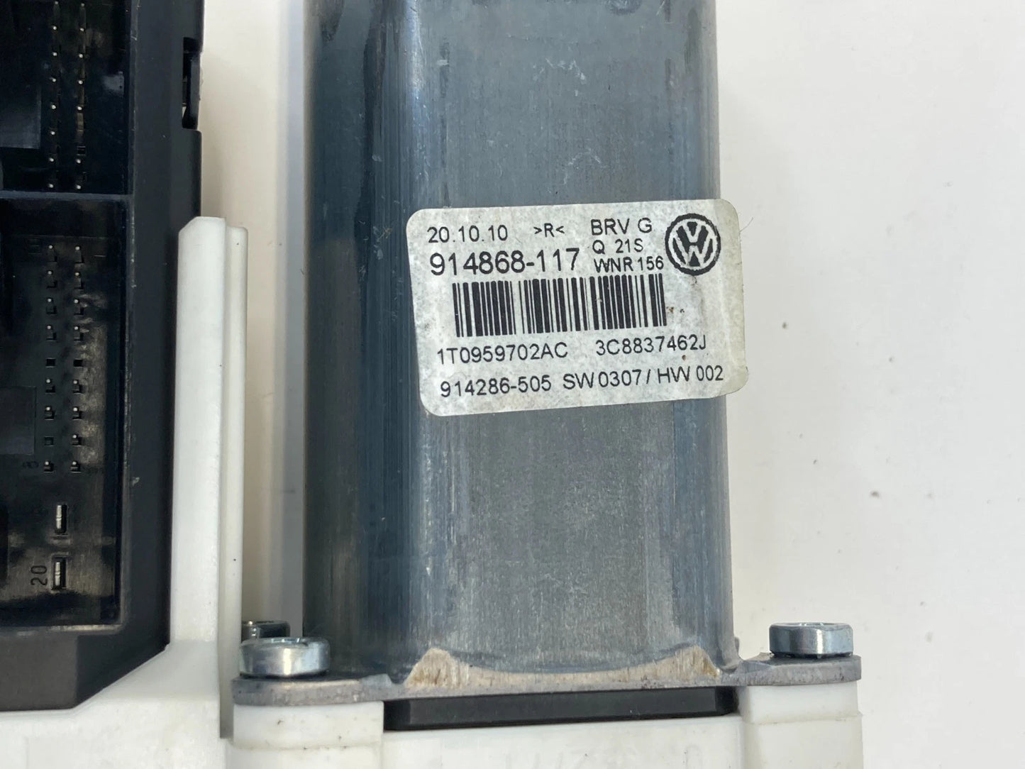 2009-2012 VOLKSWAGEN CC FRONT RIGHT SIDE DOOR POWER WINDOW MOTOR 3C8-837-462-J