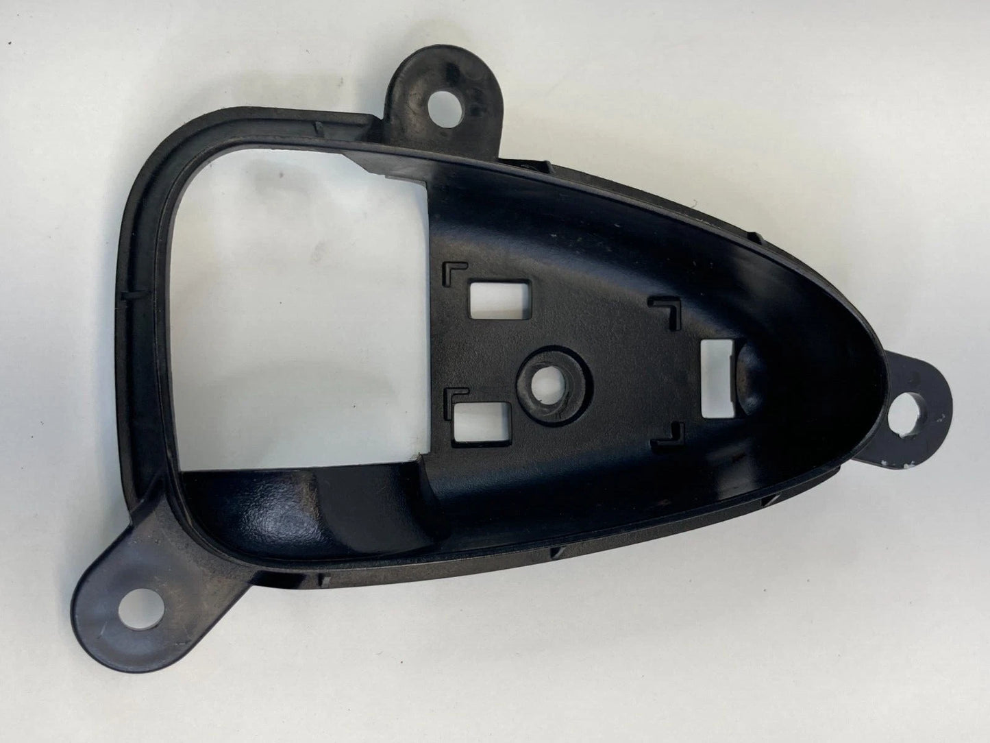 07-11 TOYOTA CAMRY REAR RIGHT SIDE INNER DOOR HANDLE COVER BEZEL 69297-06020 OEM