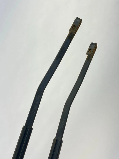 2003-2011 HONDA ELEMENT FRONT WINDSHIELD WIPER ARM LEFT & RIGHT PAIR SET OEM