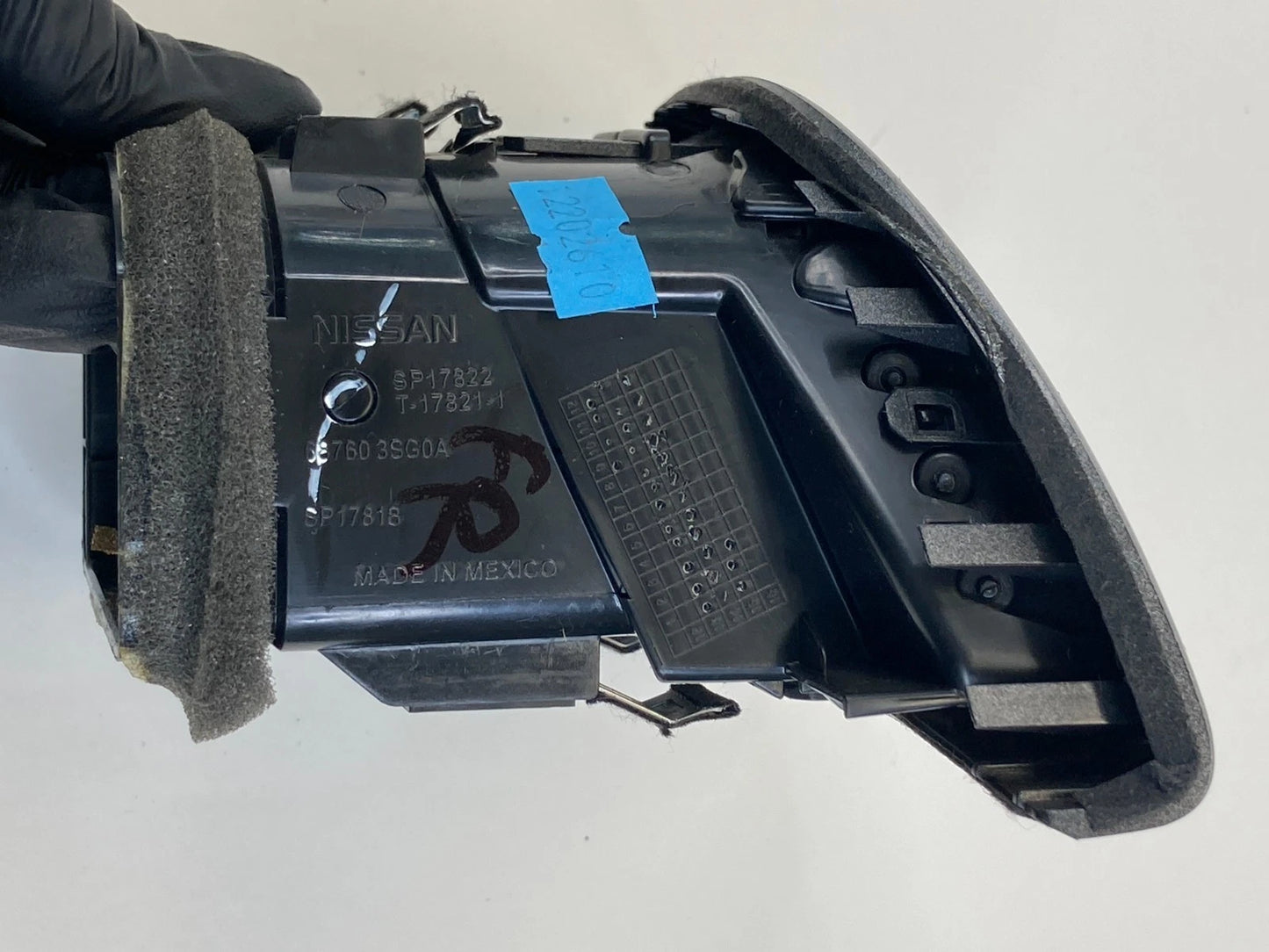 2013-2015 Nissan Sentra Right Side Dash Outer A/C Air Vent Grille 68760-3SG0A