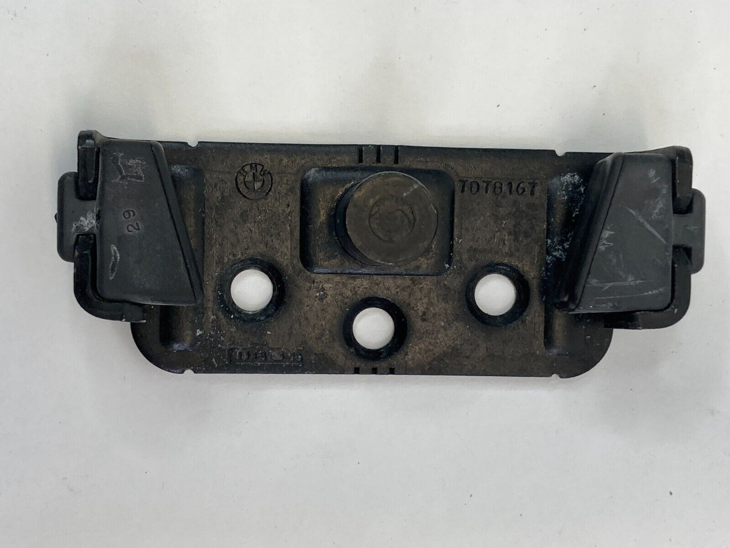 2006 BMW 330i 330xi Trunk Lid Lock Latch Striker Catch Release 7078167 OEM