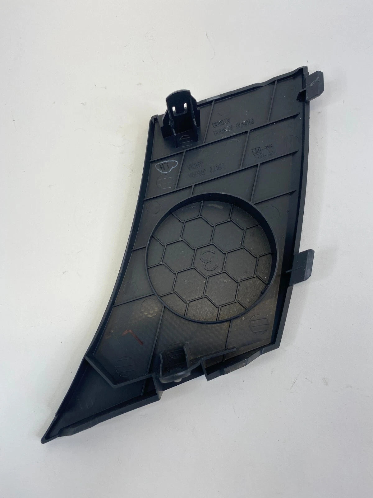2011-2013 NISSAN ROGUE DASH LEFT DRIVER SIDE SPEAKER GRILL COVER 28177-JM00A OEM