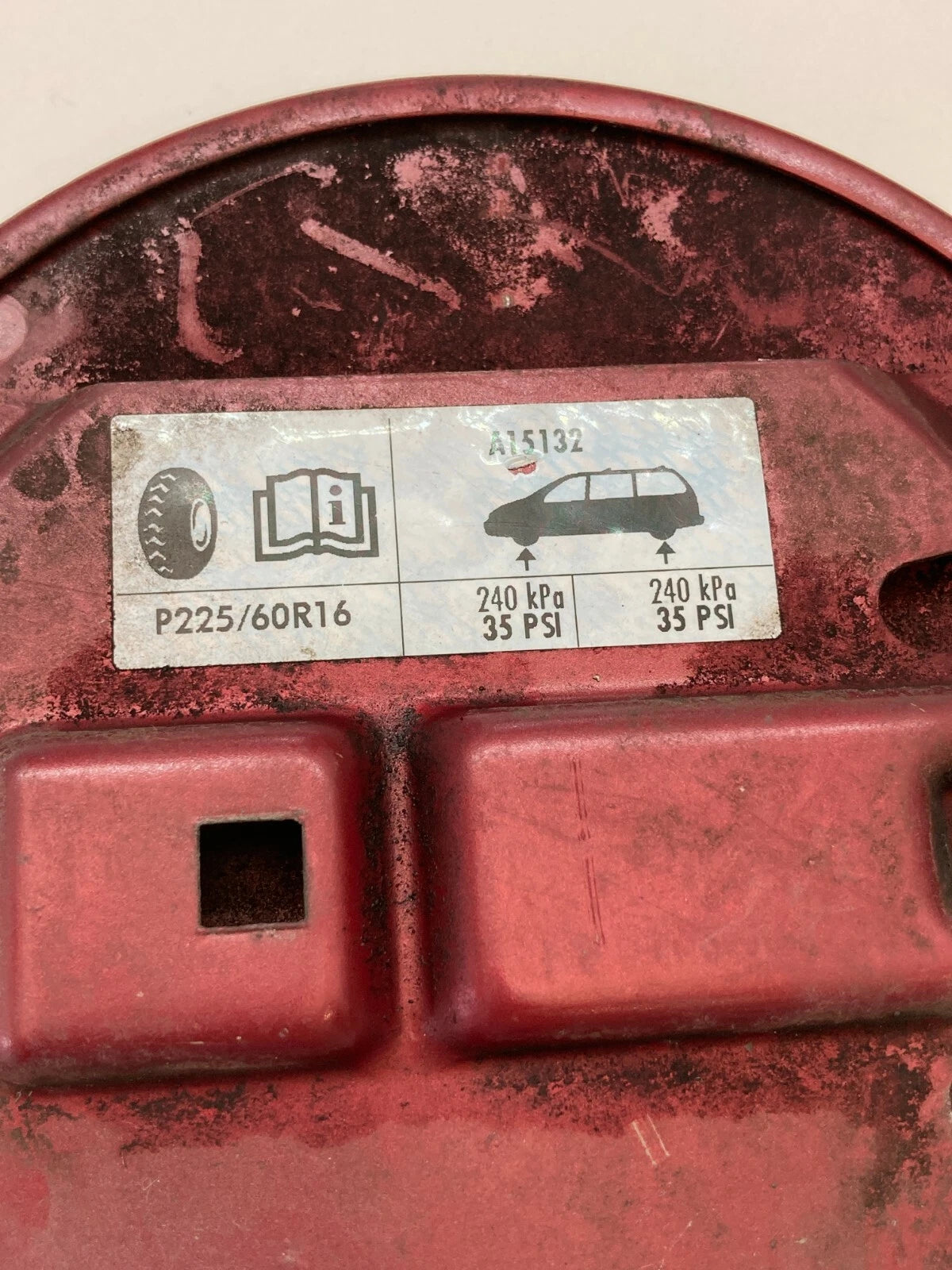 04-07 FORD FREESTAR FUEL FILLER GAS TANK DOOR LID COVER MATADOR RED METALLIC OEM