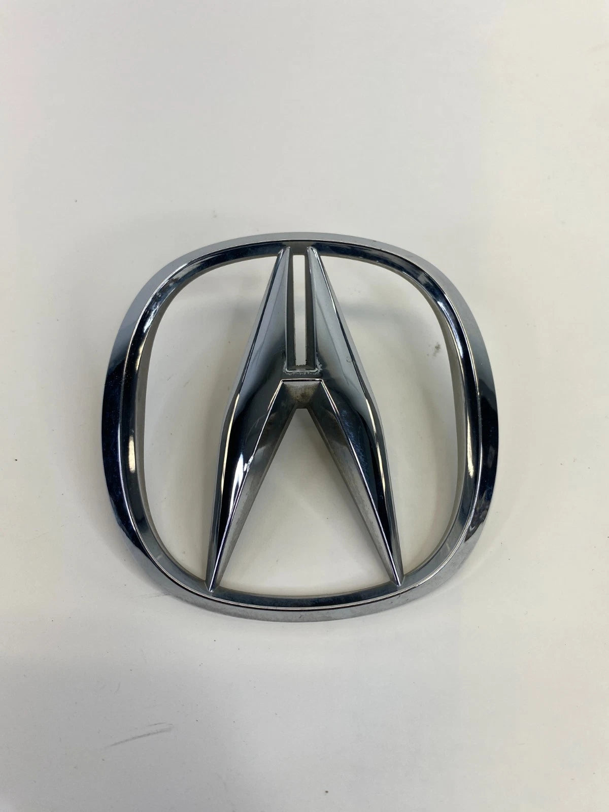 04 05 06 07 08 Acura TL Rear Trunk Lid Emblem Logo Badge Symbol OEM