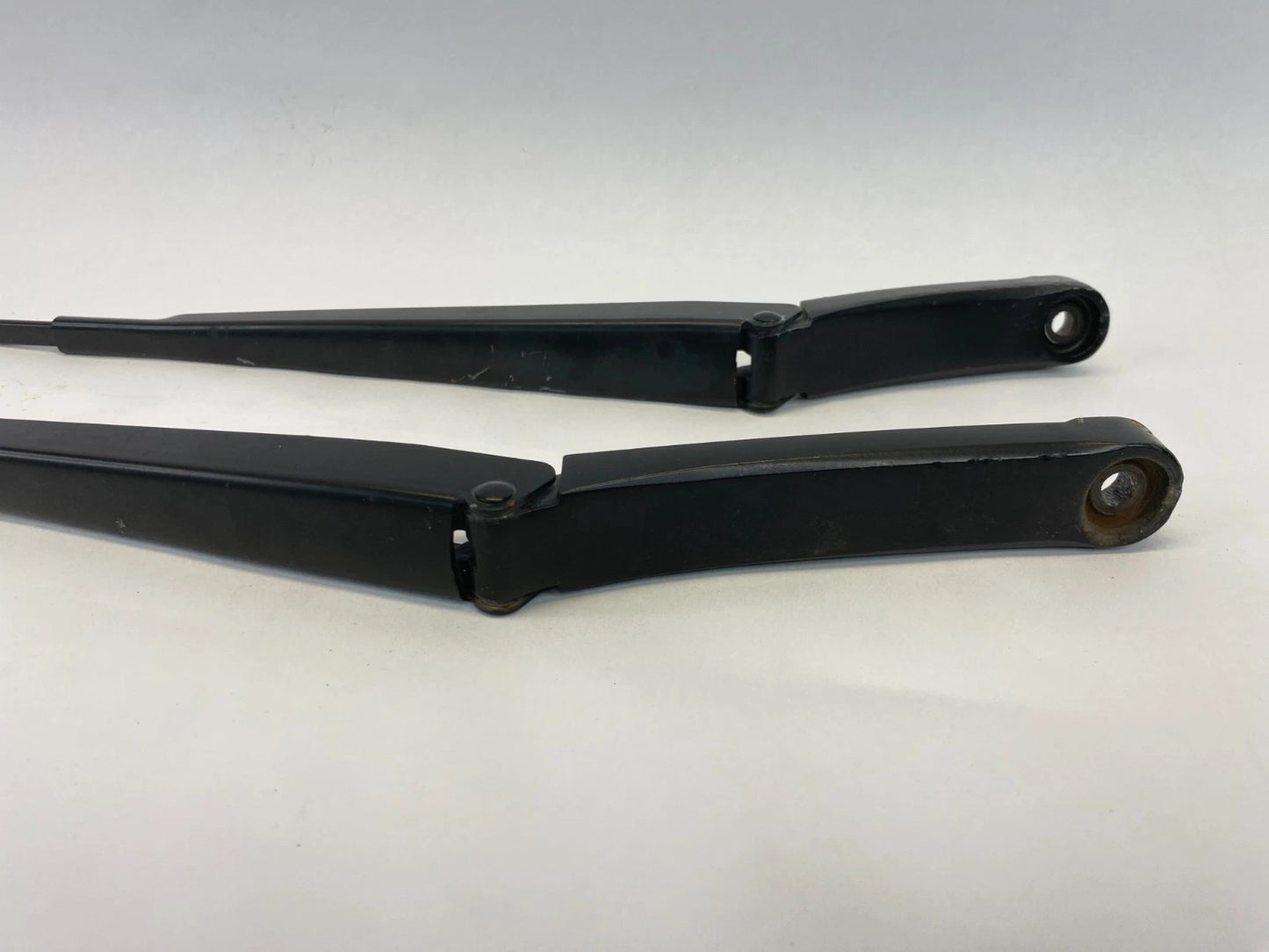 12-17 VOLKSWAGEN CC FRONT WINDSHIELD WIPER ARMS PAIR LEFT RIGHT OEM 3C8955409B