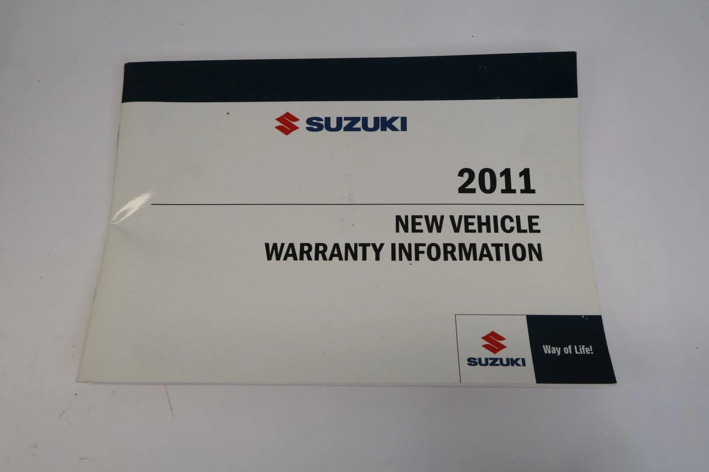2011 SUZUKI KIZASHI OWNERS MANUAL WARRANTY MAINTENANCE INFORMATION SET W/ CASE