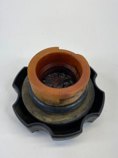 05 06 07 08 09 Hyundai Tucson 2.7L V6 Engine Oil Filler Cover Cap OEM