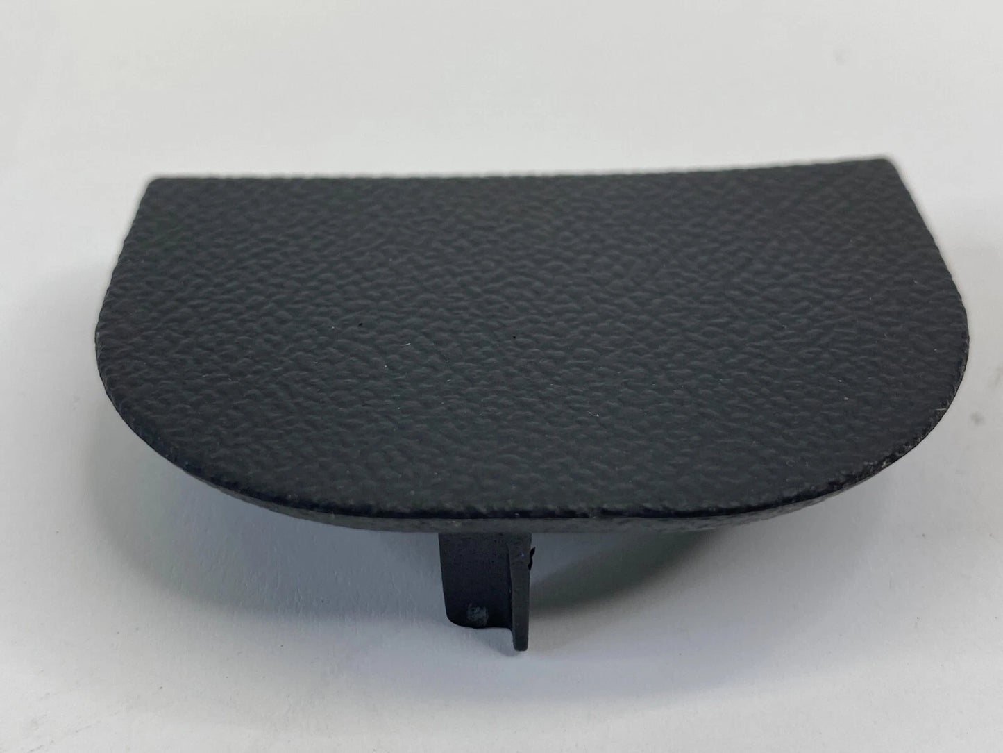 2005-2009 CHEVROLET EQUINOX DASH LEFT SIDE BOLT SCREW COVER BEZEL TRIM 15794675