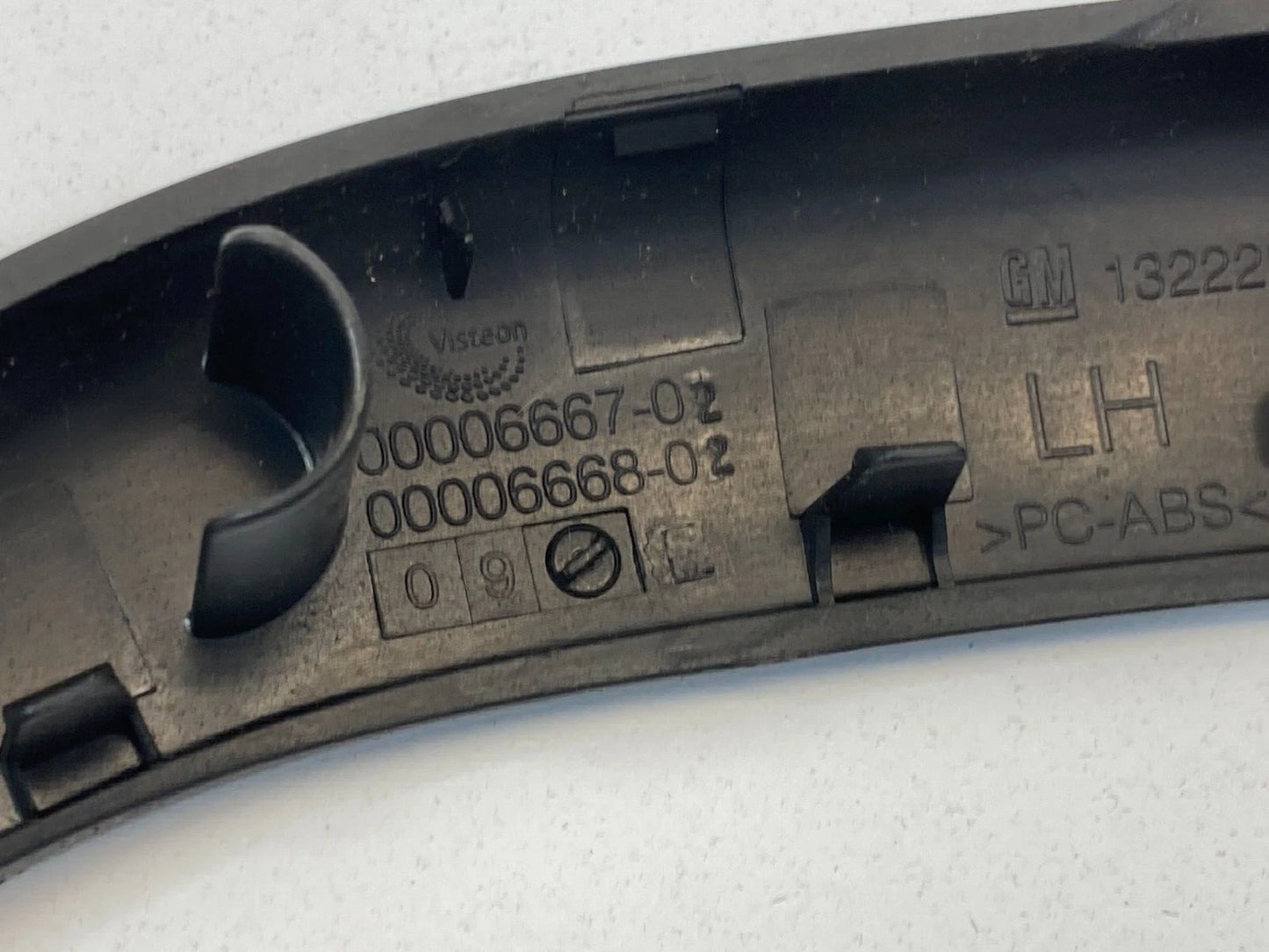 2011 11 BUICK REGAL REAR LEFT BACK SIDE DOOR PULL HANDLE COVER TRIM 13222210 OEM