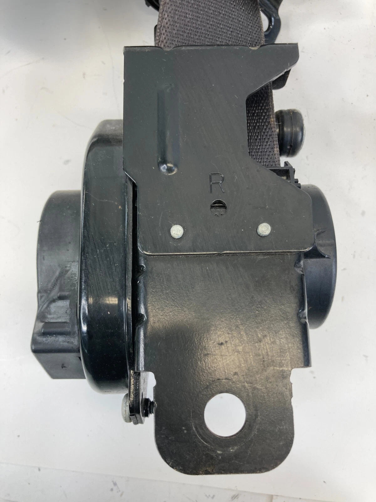 10-12 CHEVROLET TRAVERSE FRONT RIGHT PASSENGER SEAT BELT RETRACTOR PRETENSIONER