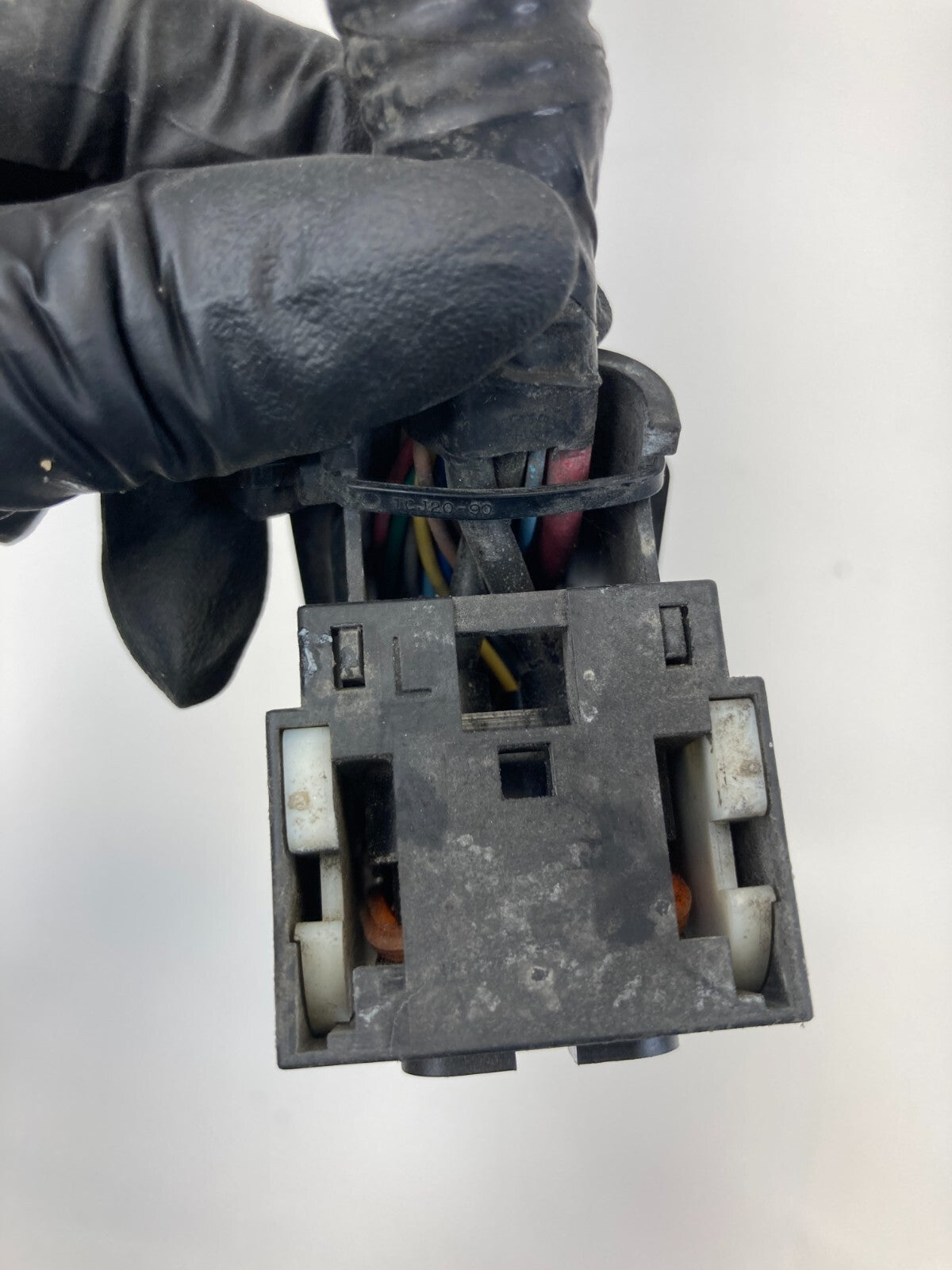 11-13 Honda Odyssey 3.5L V6 AT ABS Anti Lock Brake Pump Relay Plug Connector OEM