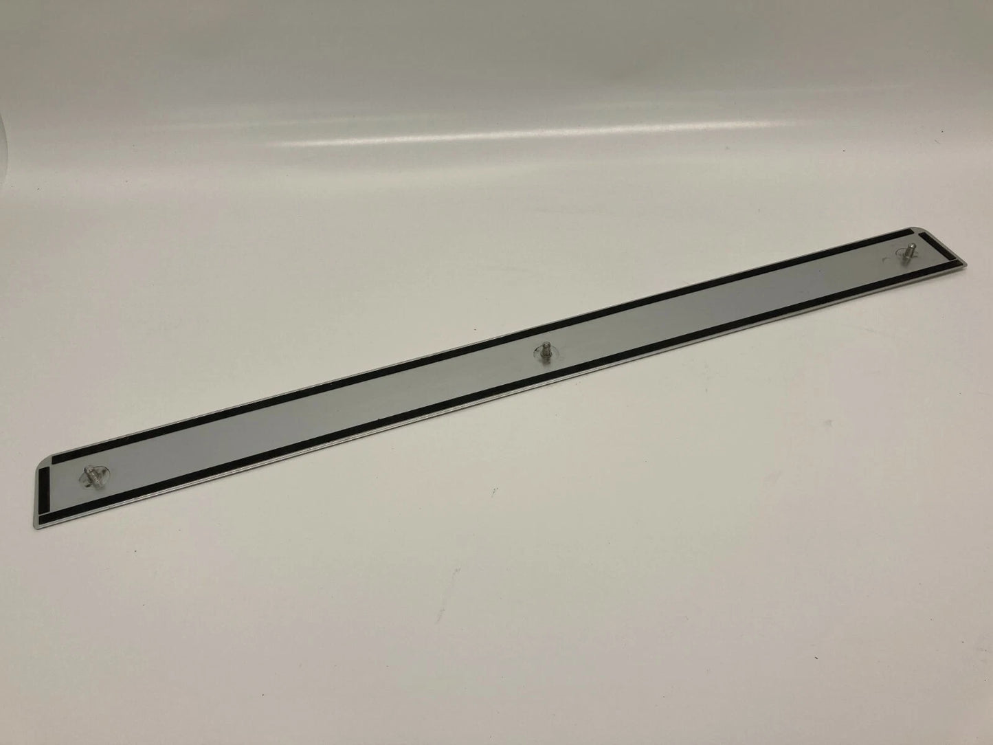 2006 LEXUS GS300 07-11 GS350 FRONT RIGHT PASSENGER DOOR SILL SCUFF TRIM PLATE