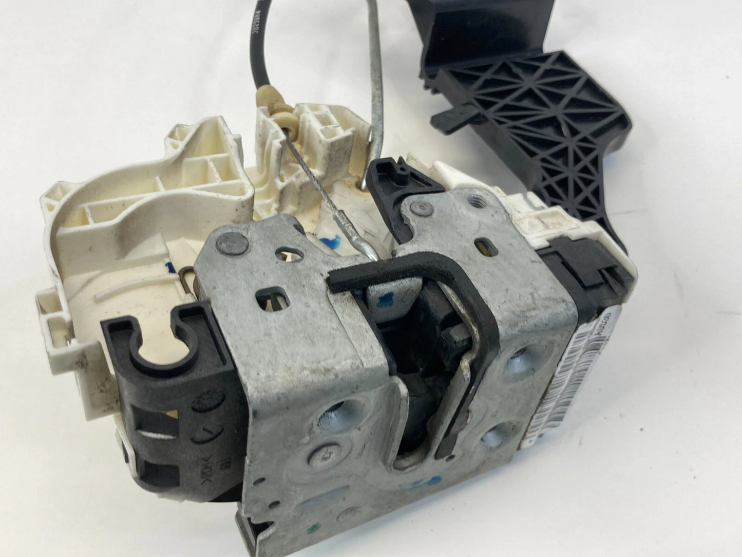 2011-2014 DODGE AVENGER SEDAN FRONT RIGHT DOOR LOCK LATCH ACTUATOR 04589694AD