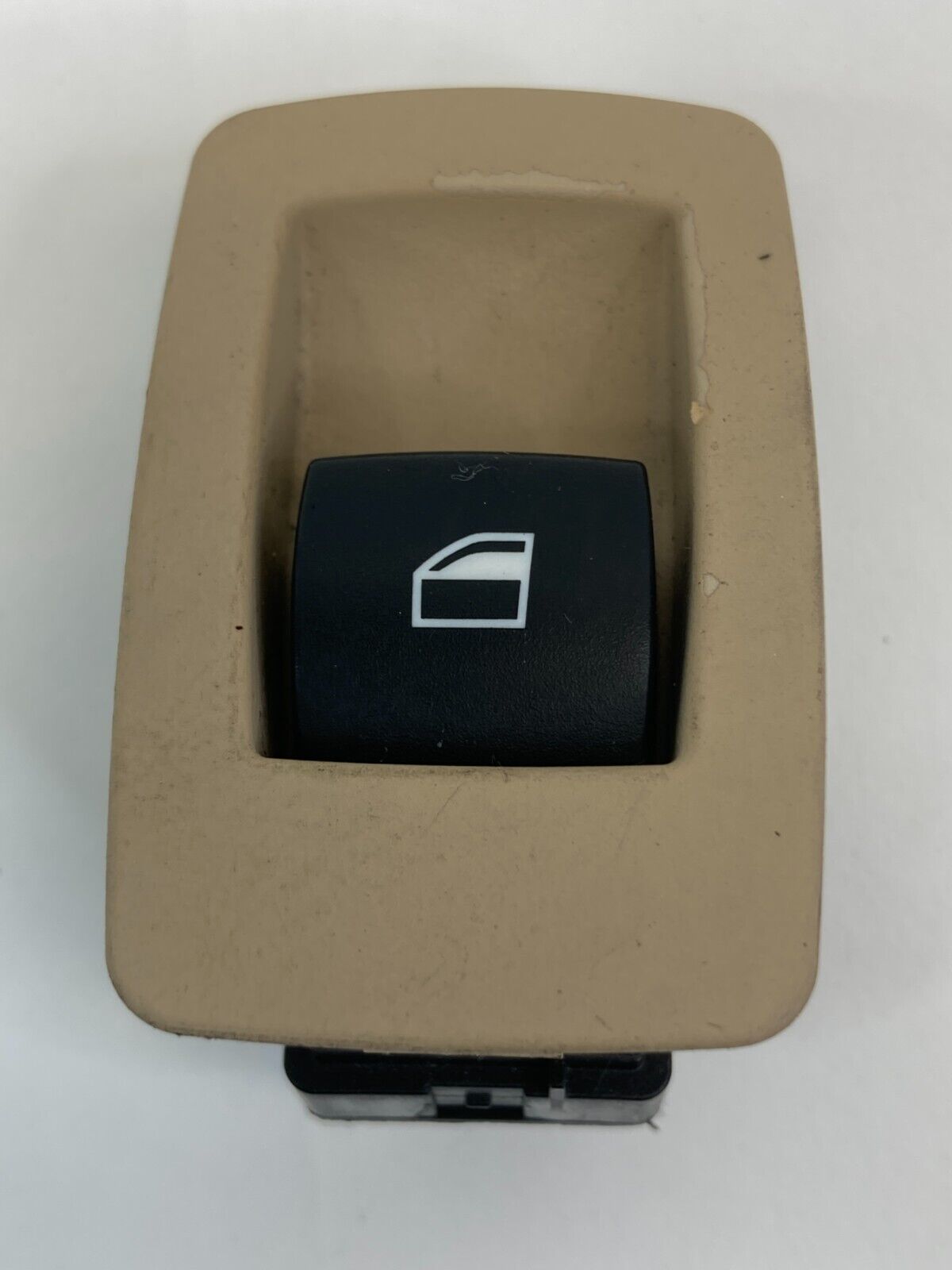 2006 BMW 330i Sedan Front Right Passenger Door Power Window Switch 6945876 OEM