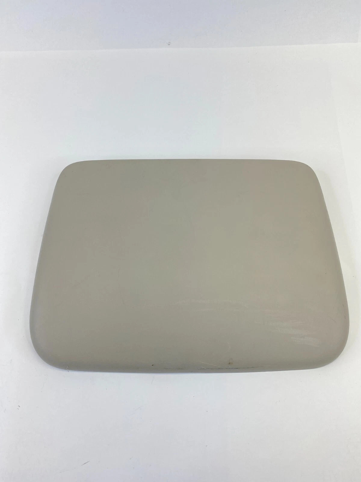 2014-2019 FORD FIESTA SEDAN THIRD BRAKE LAMP STOP LIGHT COVER TRIM AE83-13N408-A